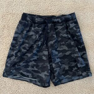 Lululemon Pace Breaker Shorts | 5 inch inseam | Black Camo | w/ Liner